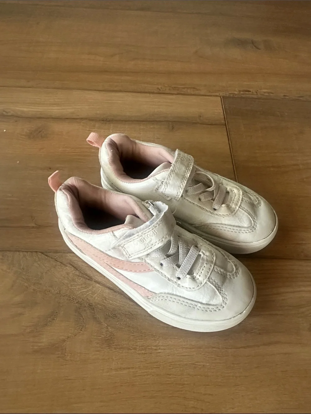 OshKosh B'gosh White and Light Pink Kids Sneakers